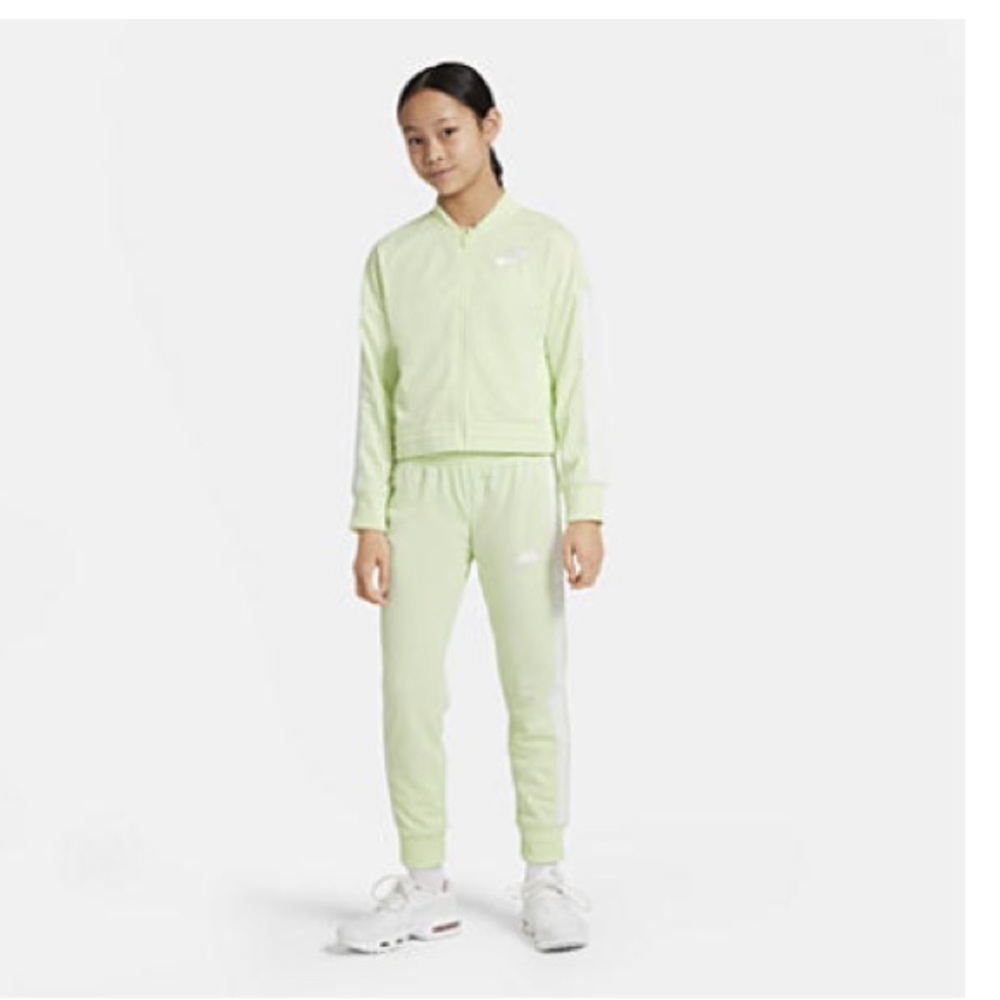 Girls NIKE TRACKSUIT Set